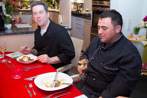 Medaillon von der Lotte 
im Wasabi-Honigmantel
mit gebratenen Kräuterseitlinge in Kürbiskernöl
