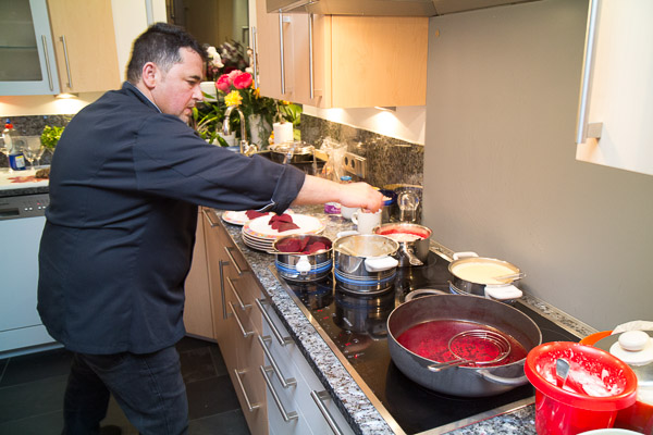 Rosa Kalbstafelspitz
mit Rote Beete, Apfel-Rosmarinpüree und Meerrettich-Brotchips
